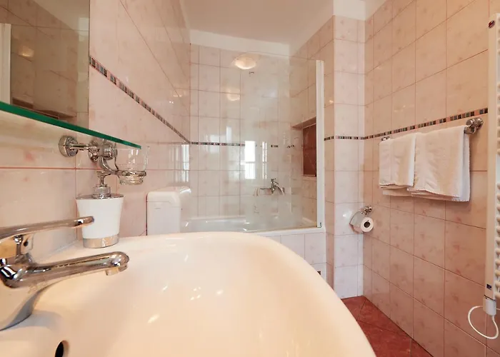 Πανσιόν Ivica