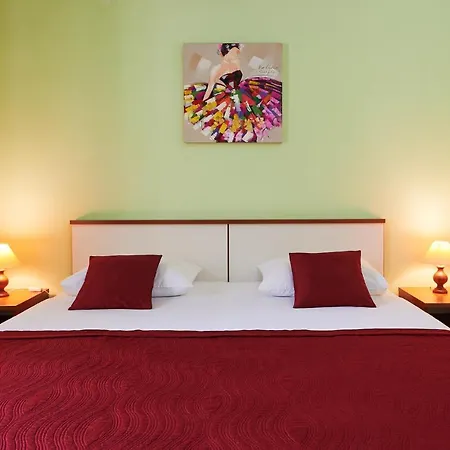Ivica 3* Trogir